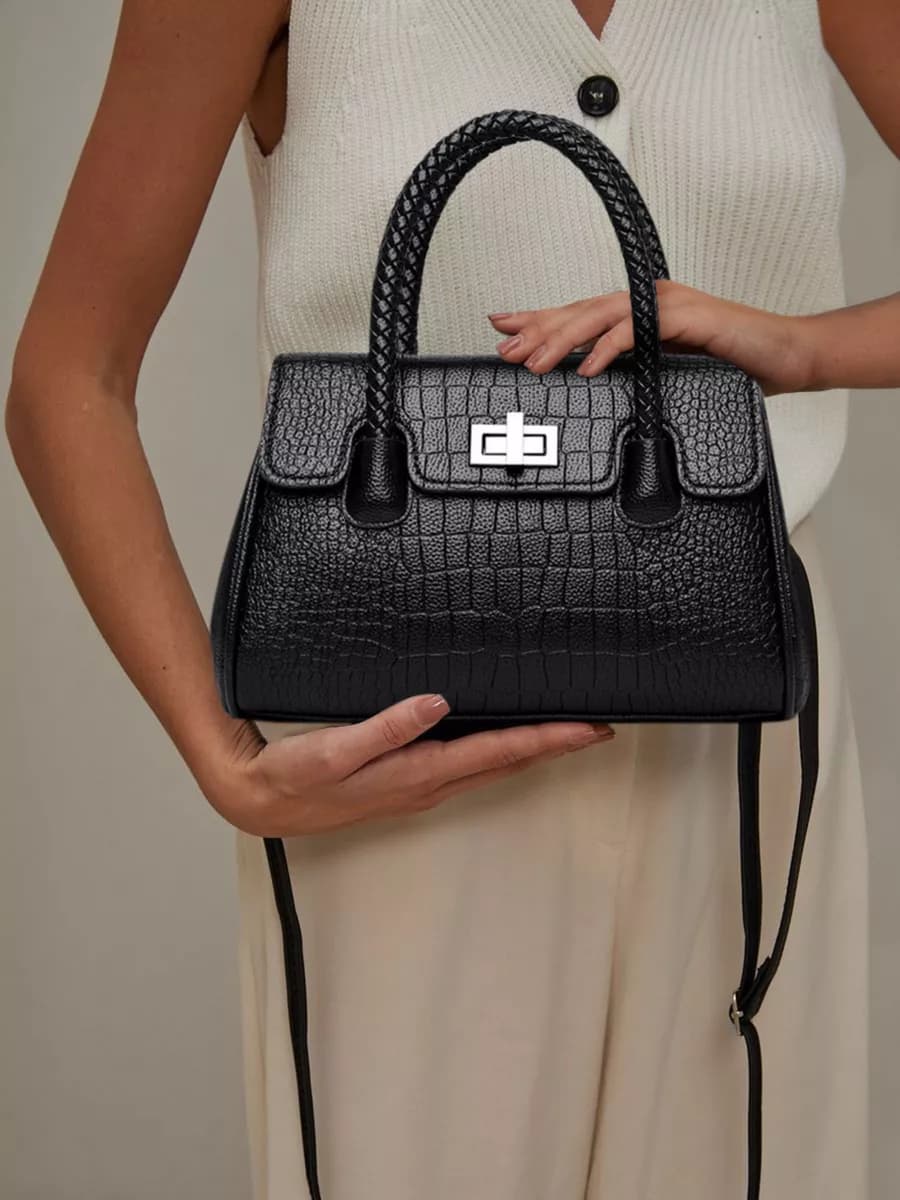 Итальянская сумка через плечо средняя багет под крокодила