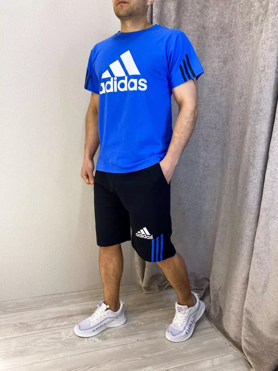 Спортивный костюм