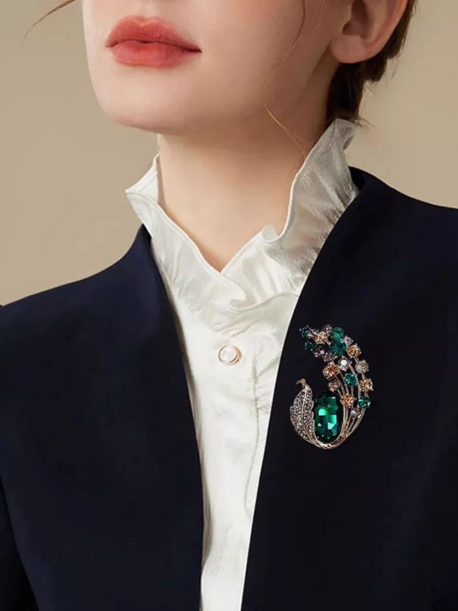 Брошь бижутерия подарок женщине