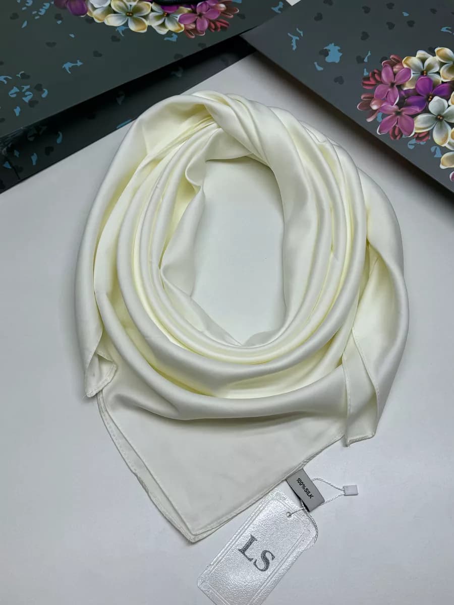 Платок шелковый