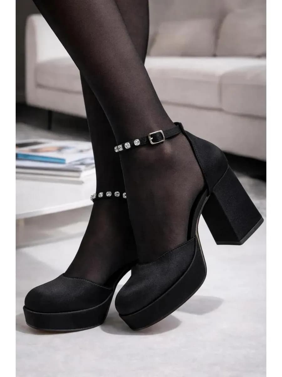 Туфли Bratz на высоком каблуке и платформе