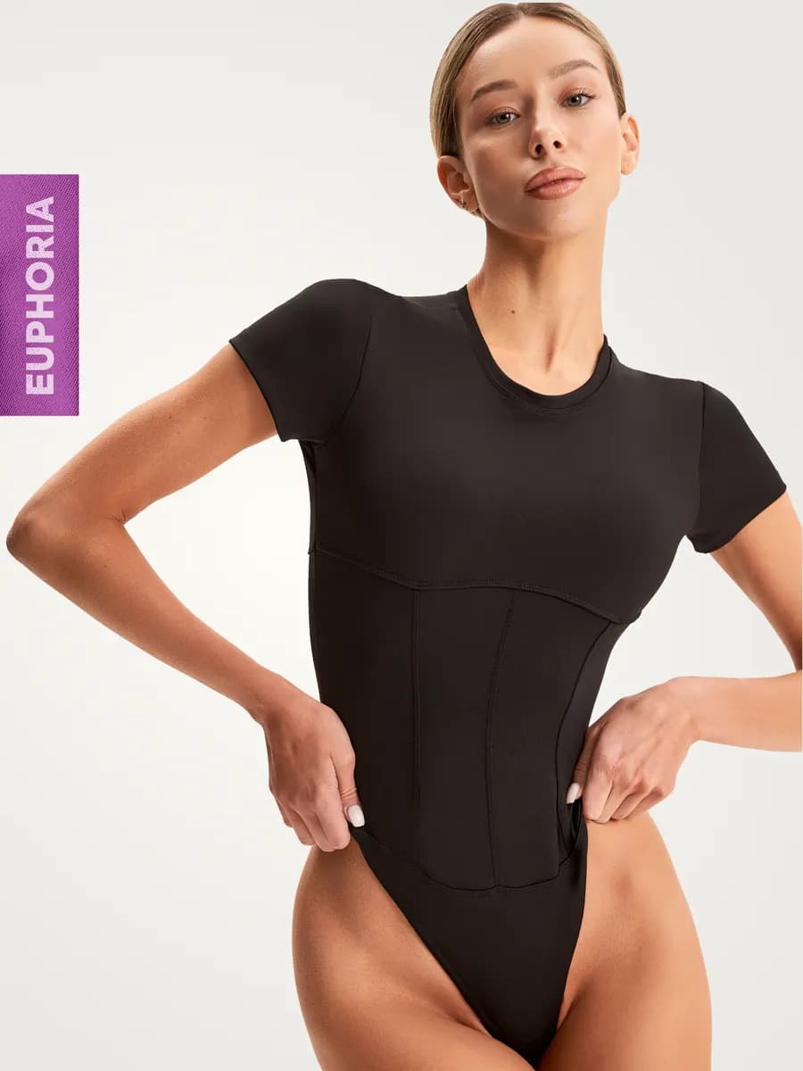 Боди с коротким рукавом утягивающее на кнопках