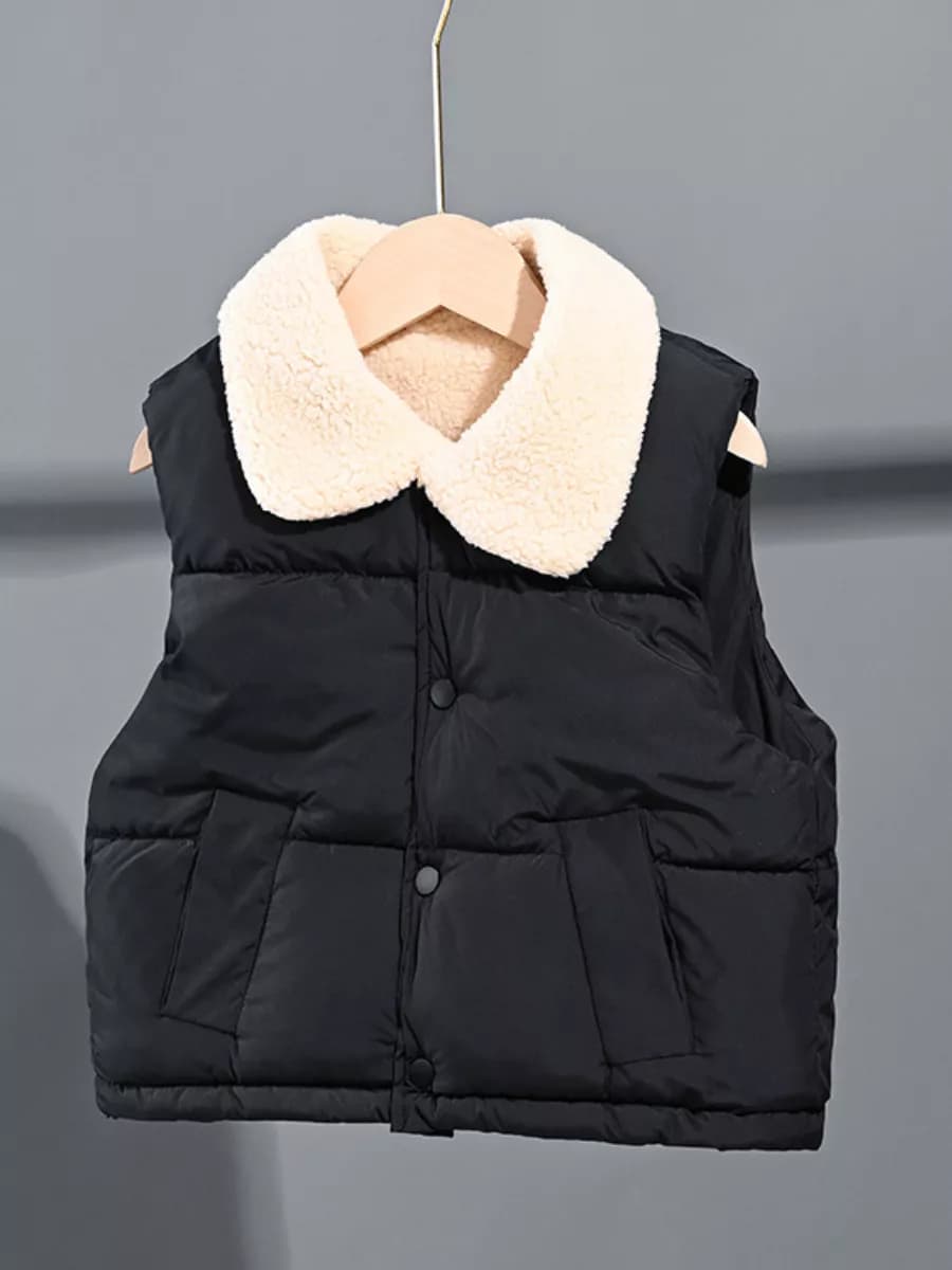 Жилетка для малыша демисезонная