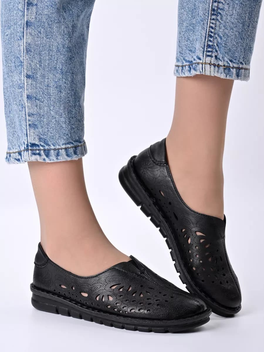 Мокасины летние кожаные с перфорацией - фото 1