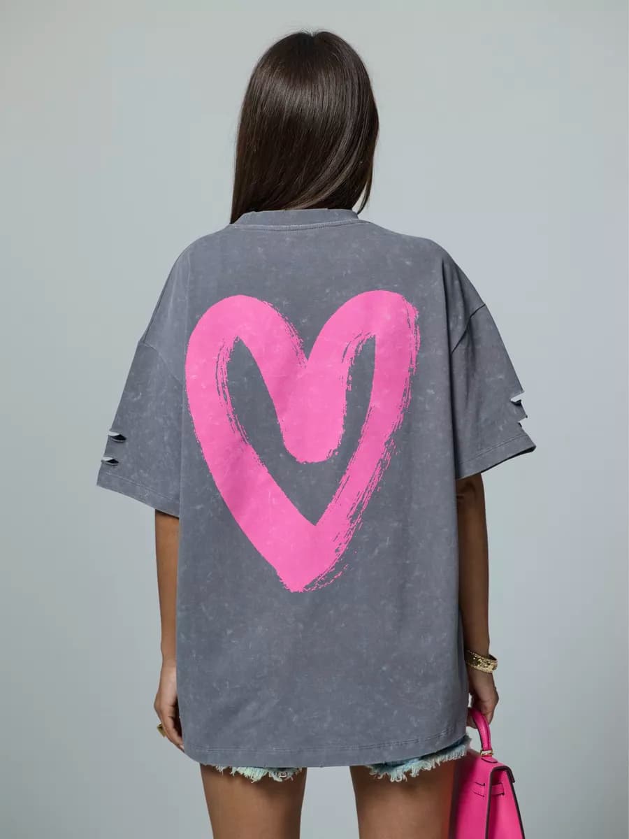 Футболка оверсайз летняя с сердцем на спине