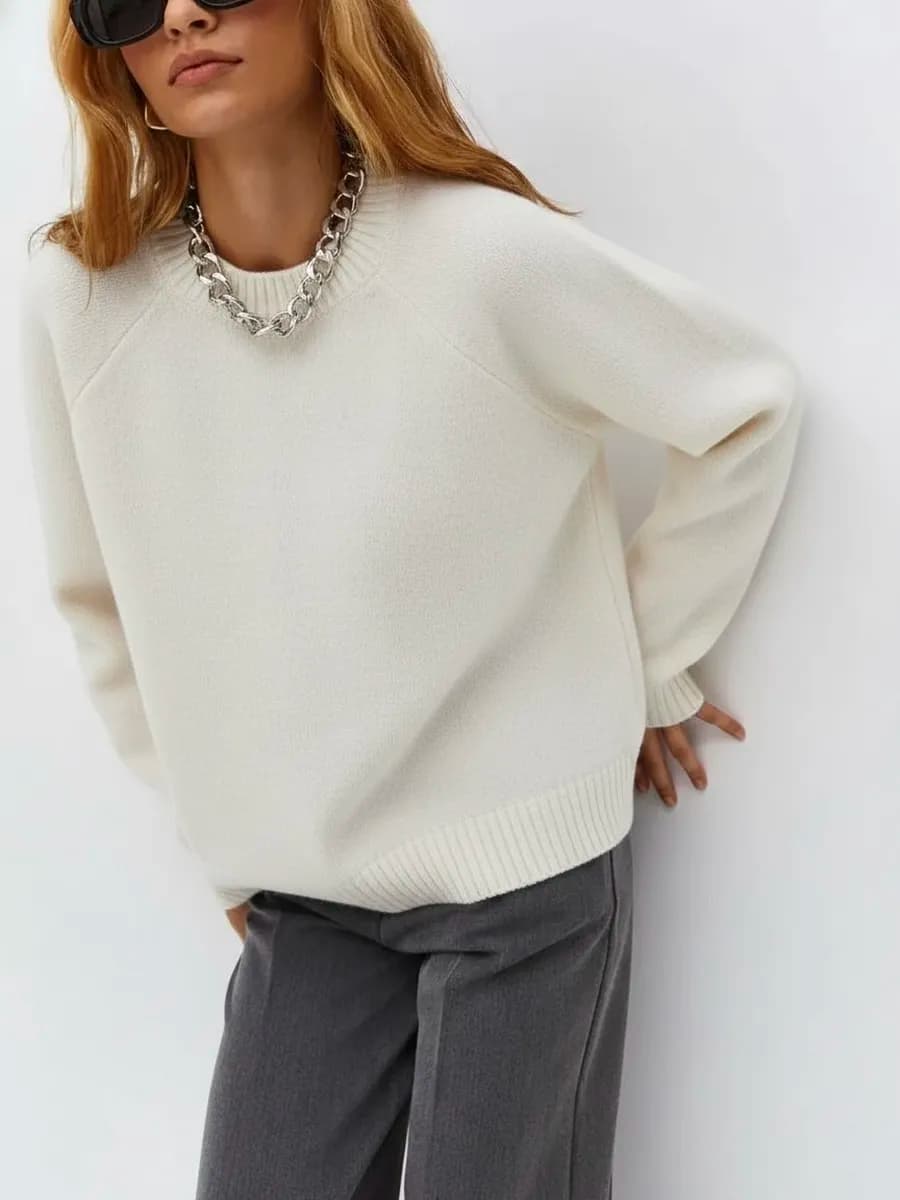 Свитер белый оверсайз вязаный теплый