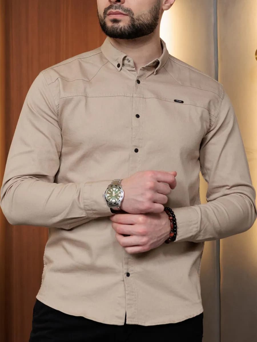 Джинсовая бежевая рубашка с длинным рукавом