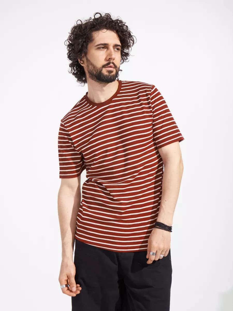 Футболка в полоску