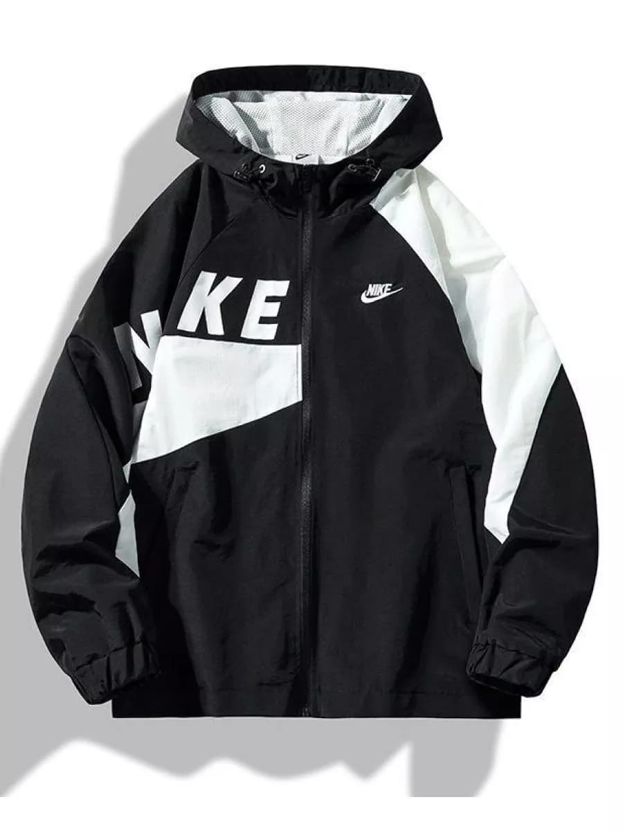 Ветровка оверсайз с капюшоном