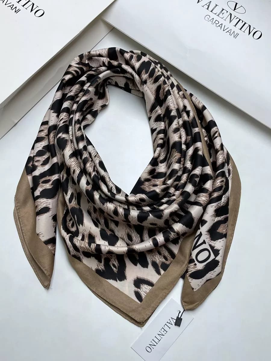 платок шелковый леопард