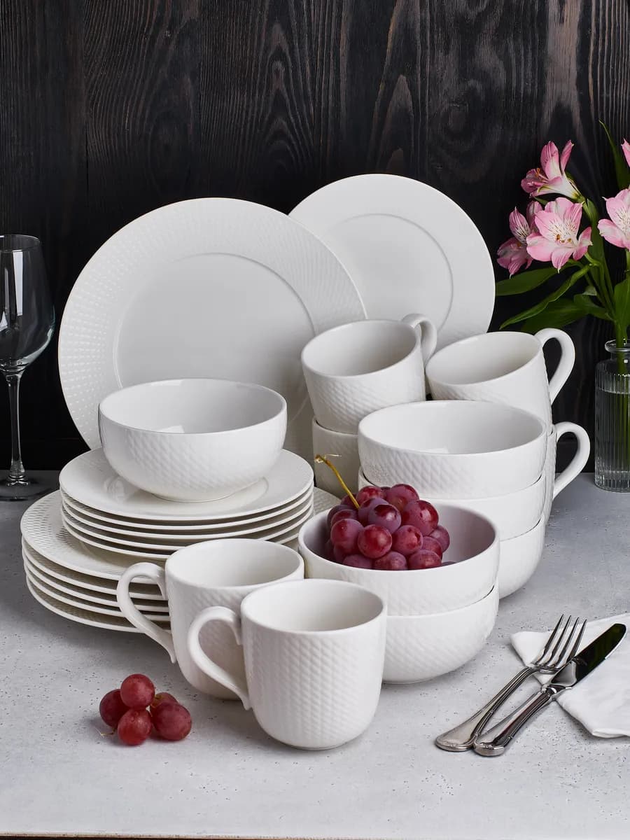 Сервиз столовый на 6 персон из 24 предметов