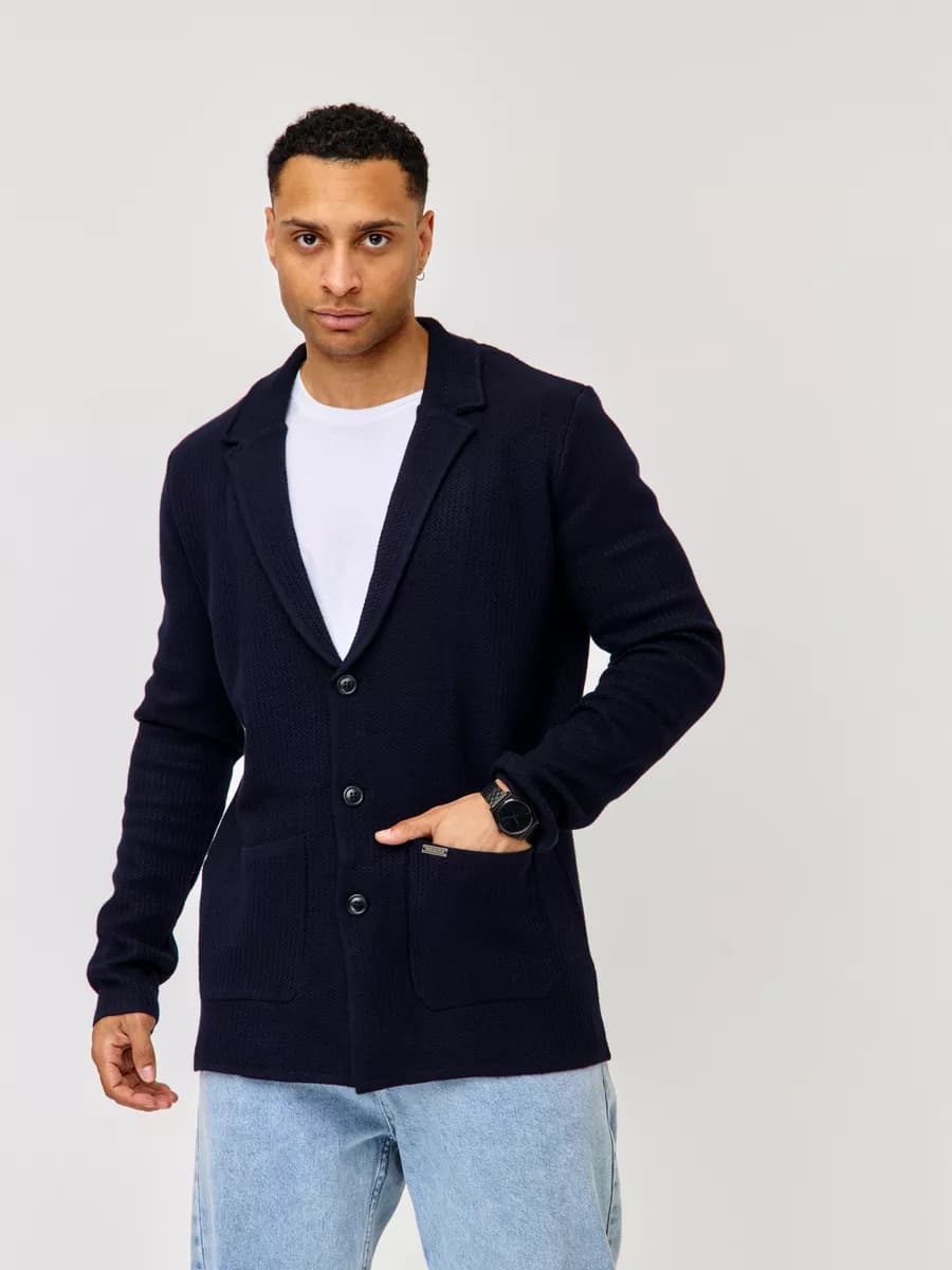 Кардиган на пуговицах офисный