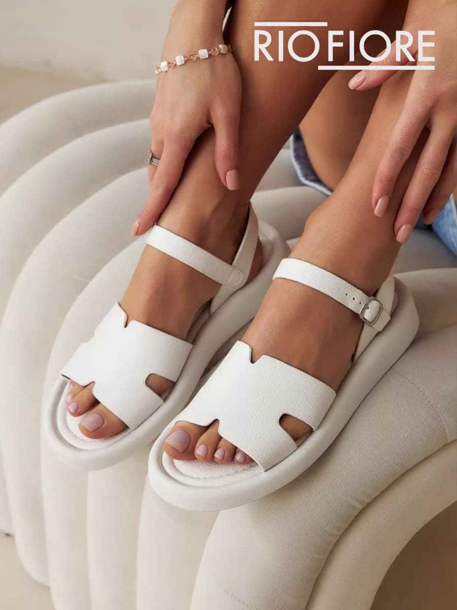 Босоножки летние с ремешком