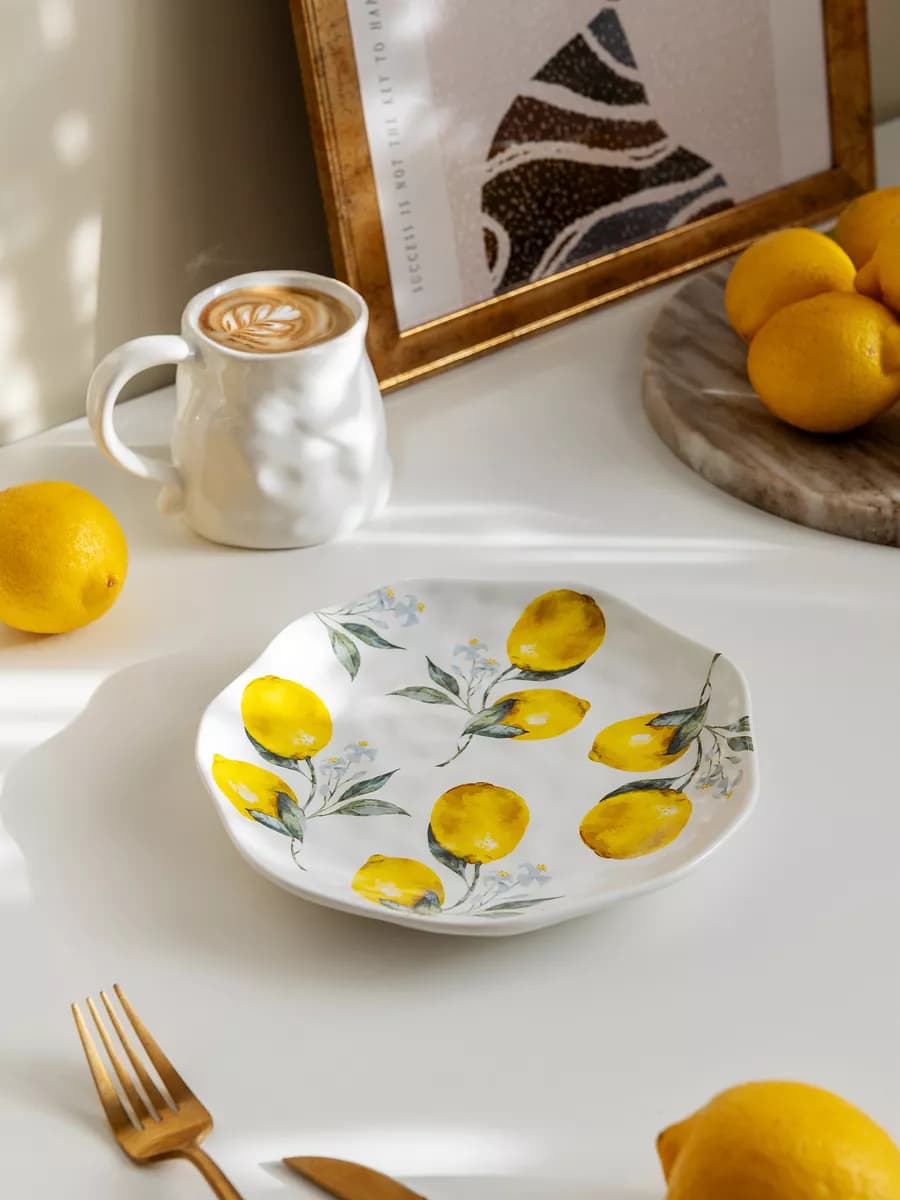 Тарелка керамическая с рисунком 20 см