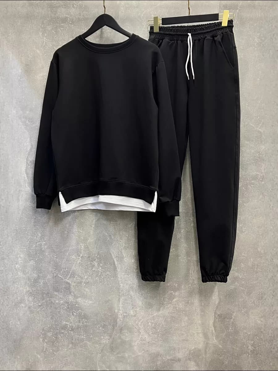 Костюм спортивный