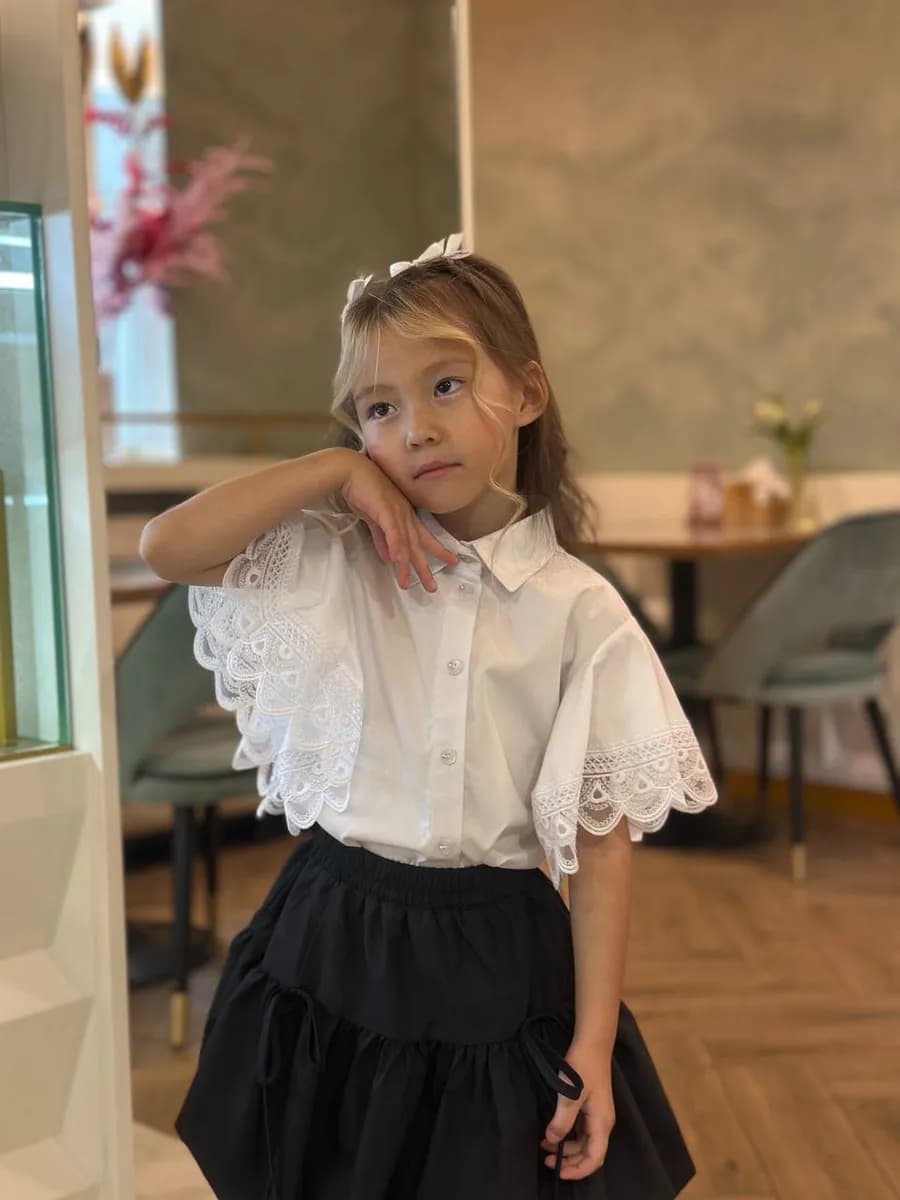 Блузка школьная нарядная 2025