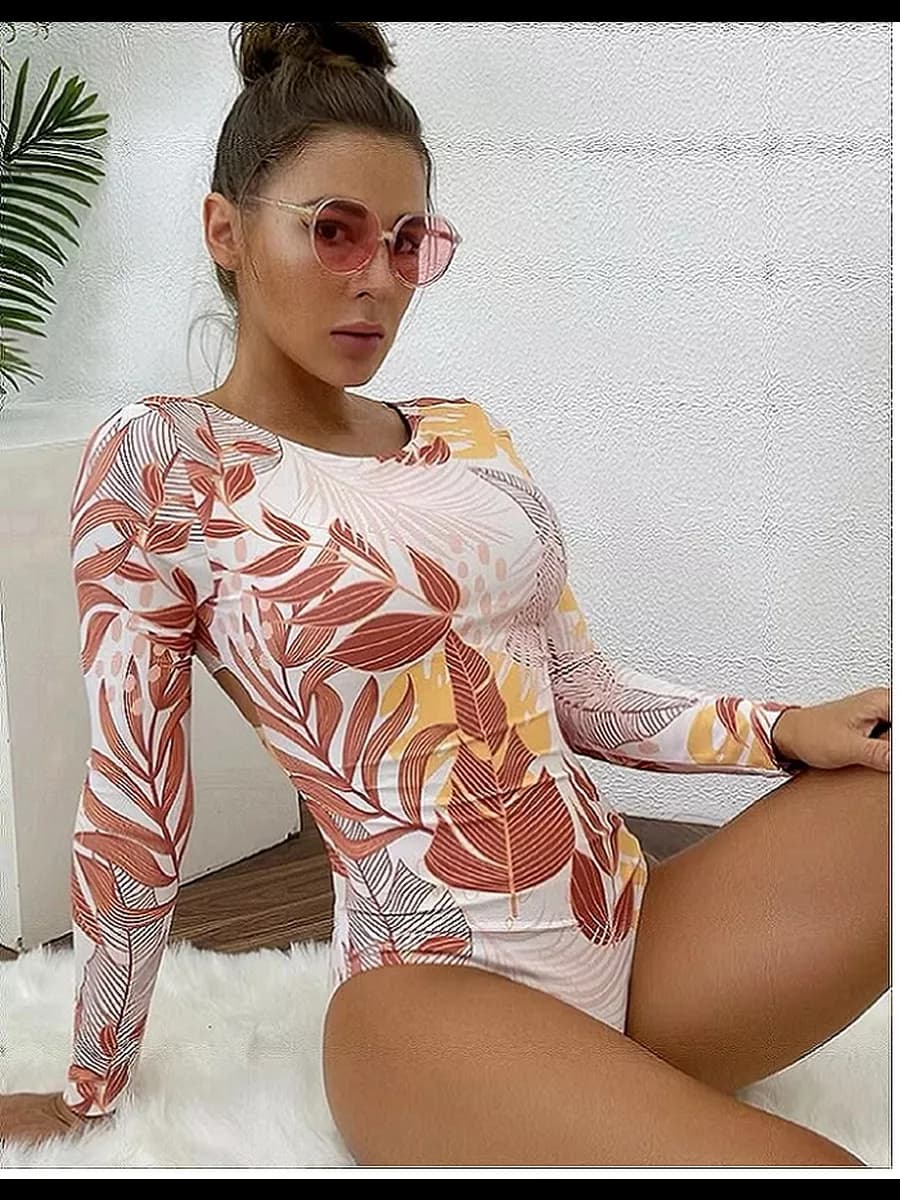 Купальник слитный утягивающий с длинным рукавом