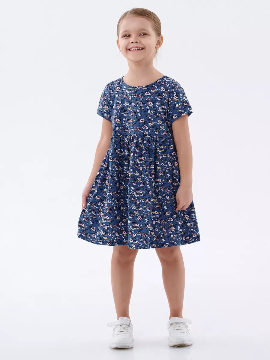 Платье с коротким рукавом в садик