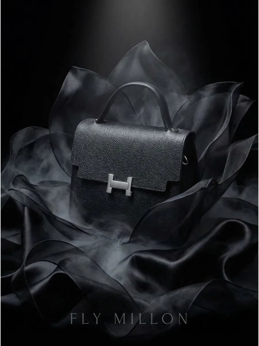 Сумка маленькая через плечо