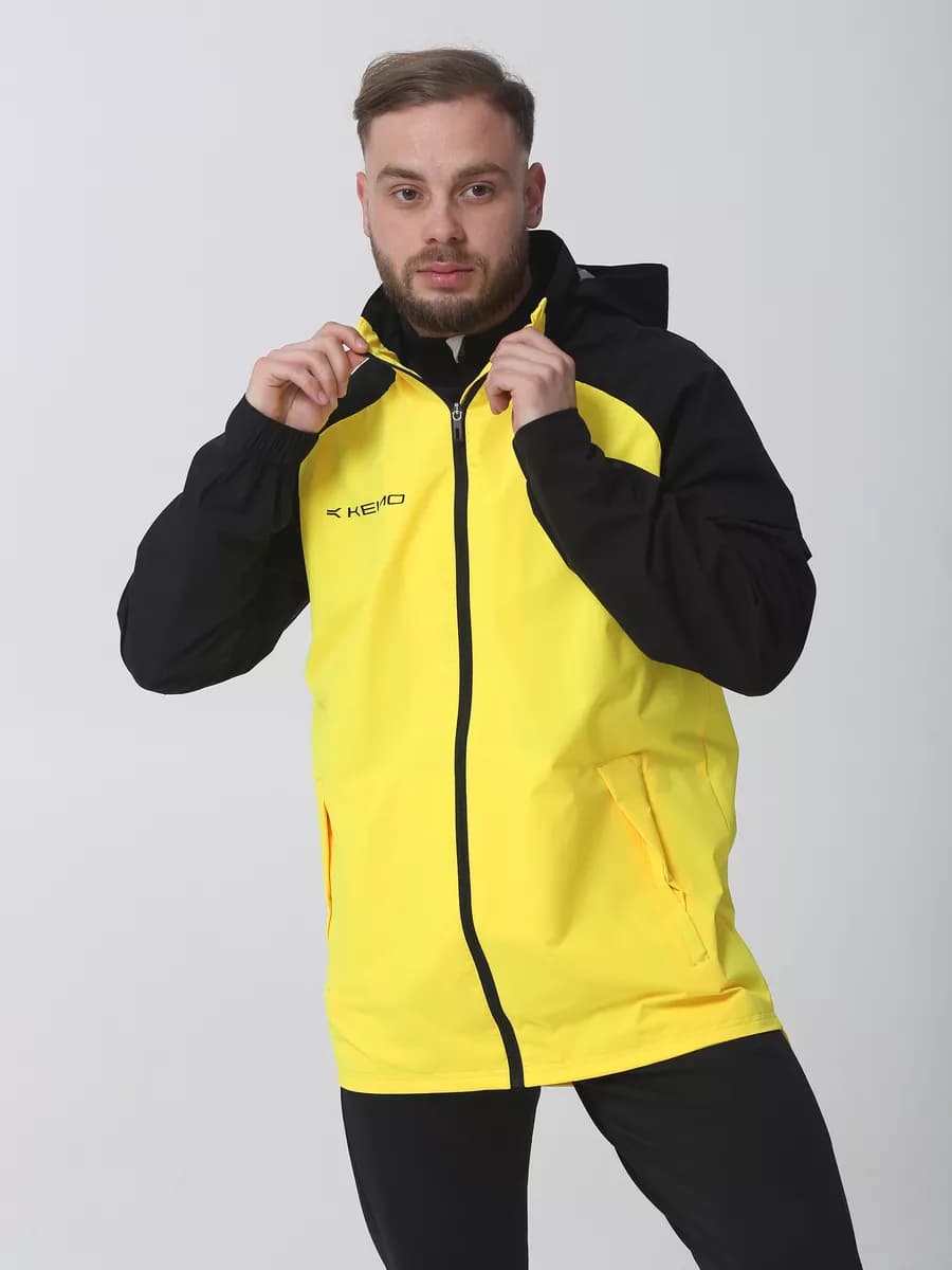 Ветровка спортивная с капюшоном