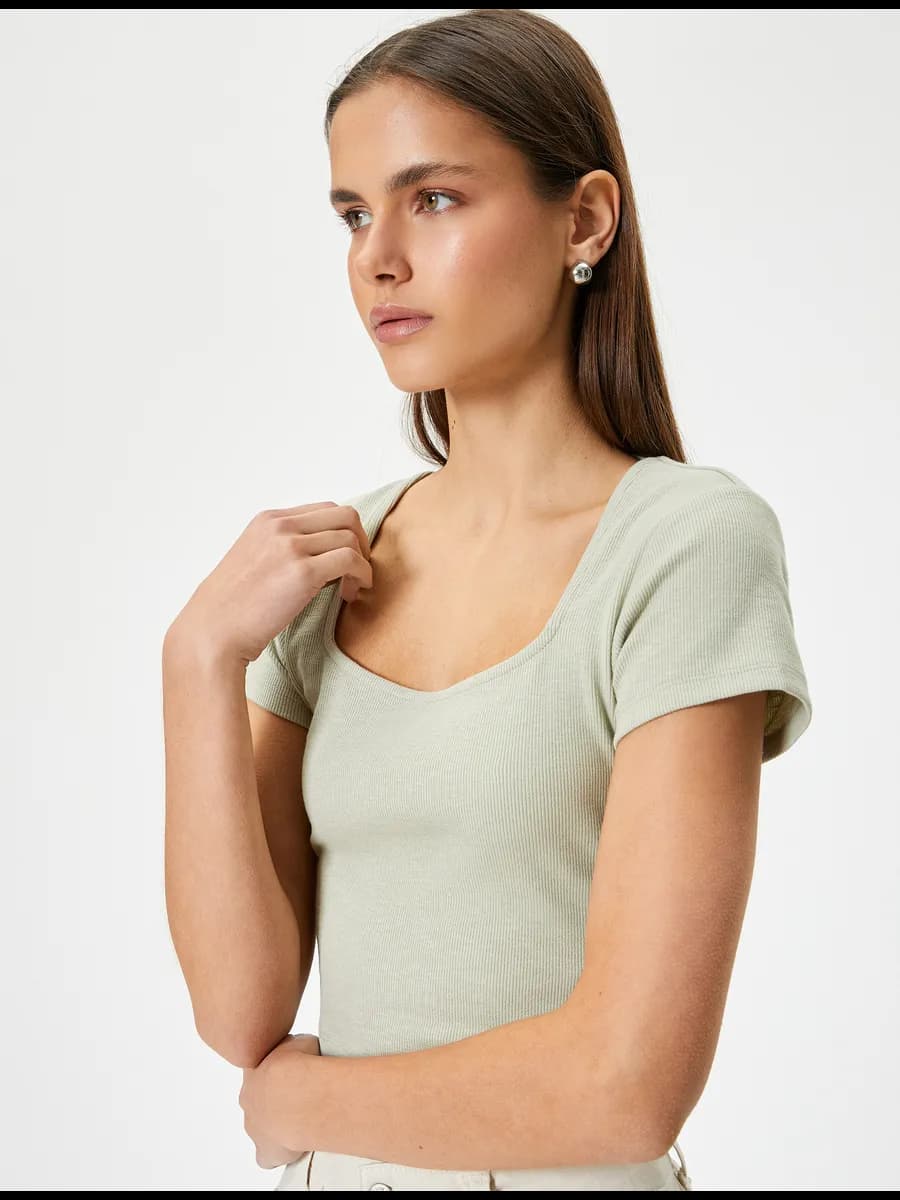 футболка с коротким рукавом