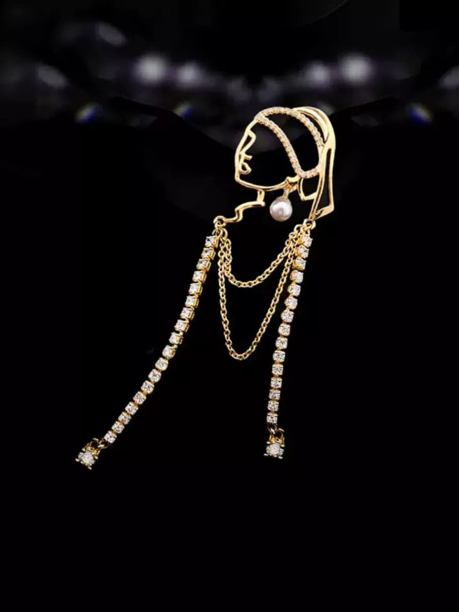 Брошь бижутерия оригинальная Девушка