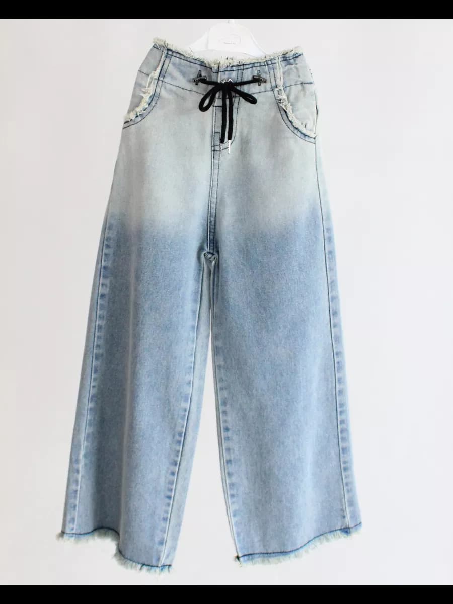 Джинсы широкие