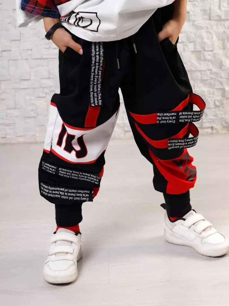 Брюки джоггеры с лямками