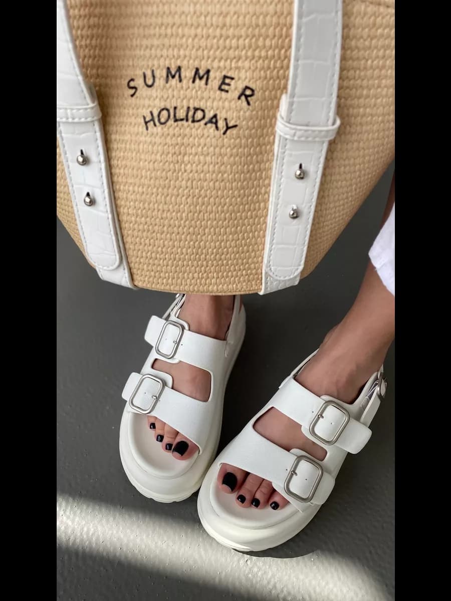 Босоножки шлепанцы на массивной подошве сандалии - фото 1