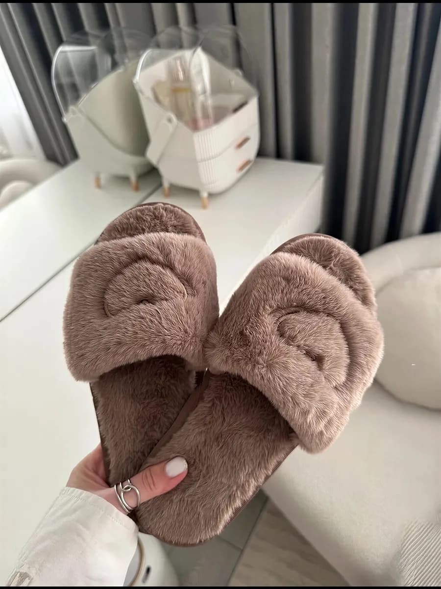 Тапочки домашние открытые