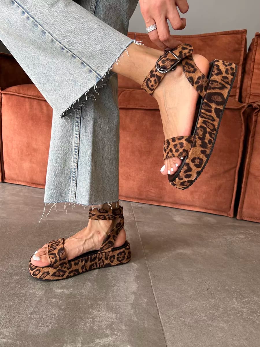 Босоножки женские леопардовые на платформе - фото 1