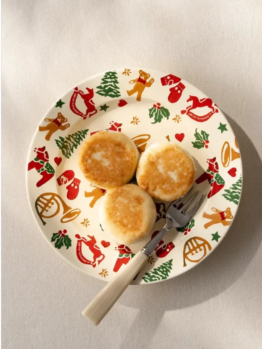 Тарелка 20 см новогодняя с лошадками пинтерест