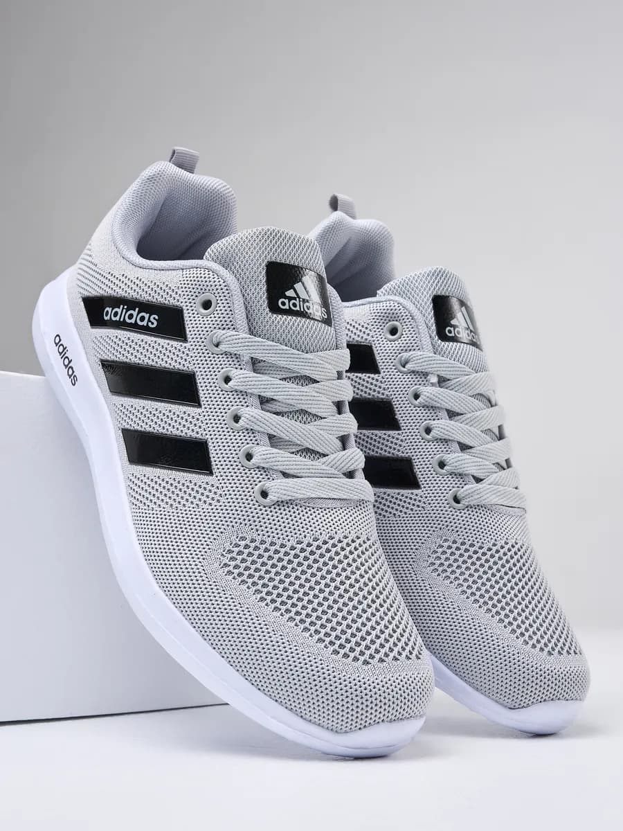 Кроссовки мужские летние