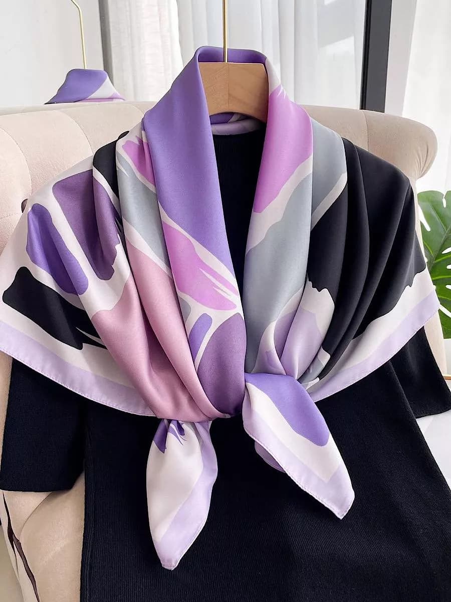 Платок шелковый на голову и шею летний