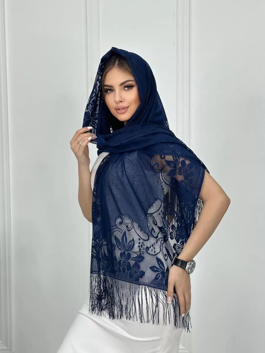 Шарф кружевной ниспадающий шаль с кистями православный