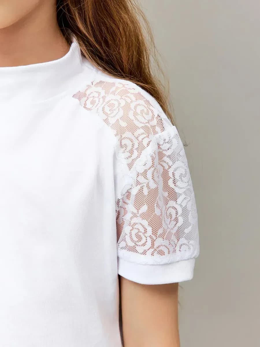 Блузка школьная с коротким рукавом и кружевом