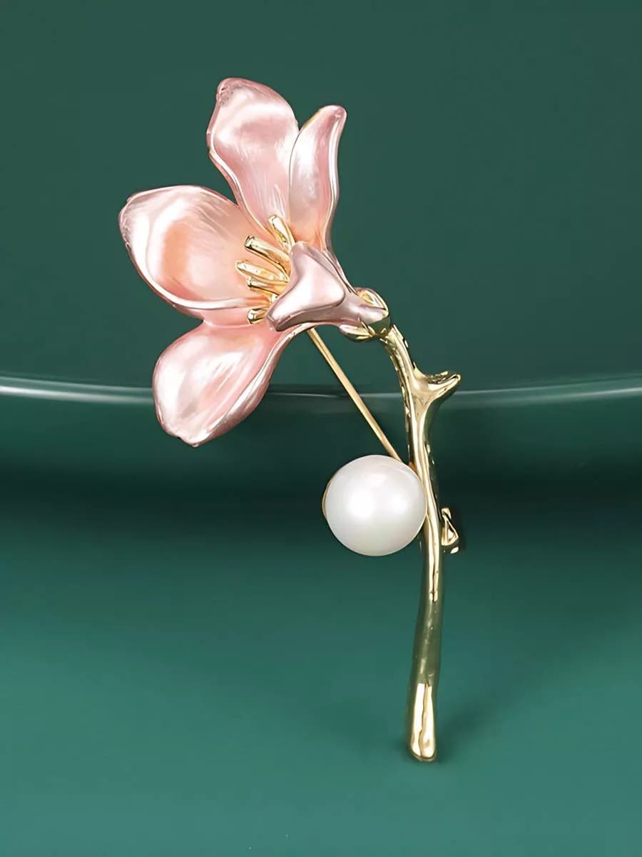 Брошь бижутерия подарок женщине на Новый год