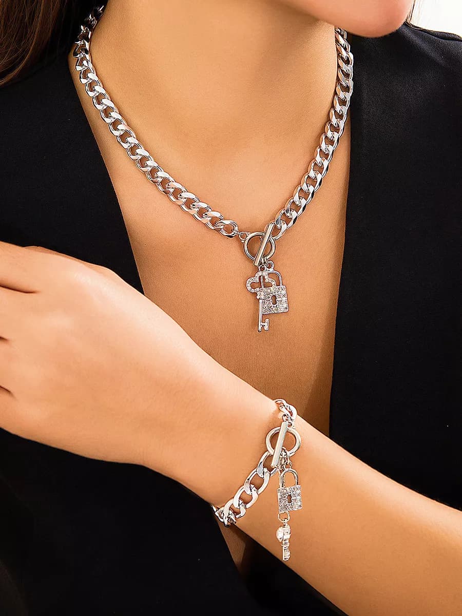 Цепочка и браслет на руку под серебро