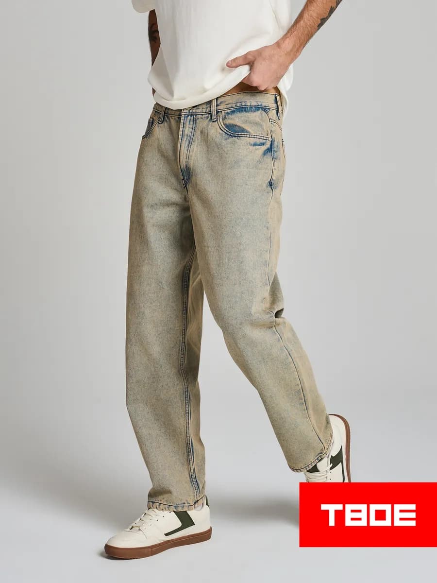 Прямые джинсы с вареным эффектом - фото 1