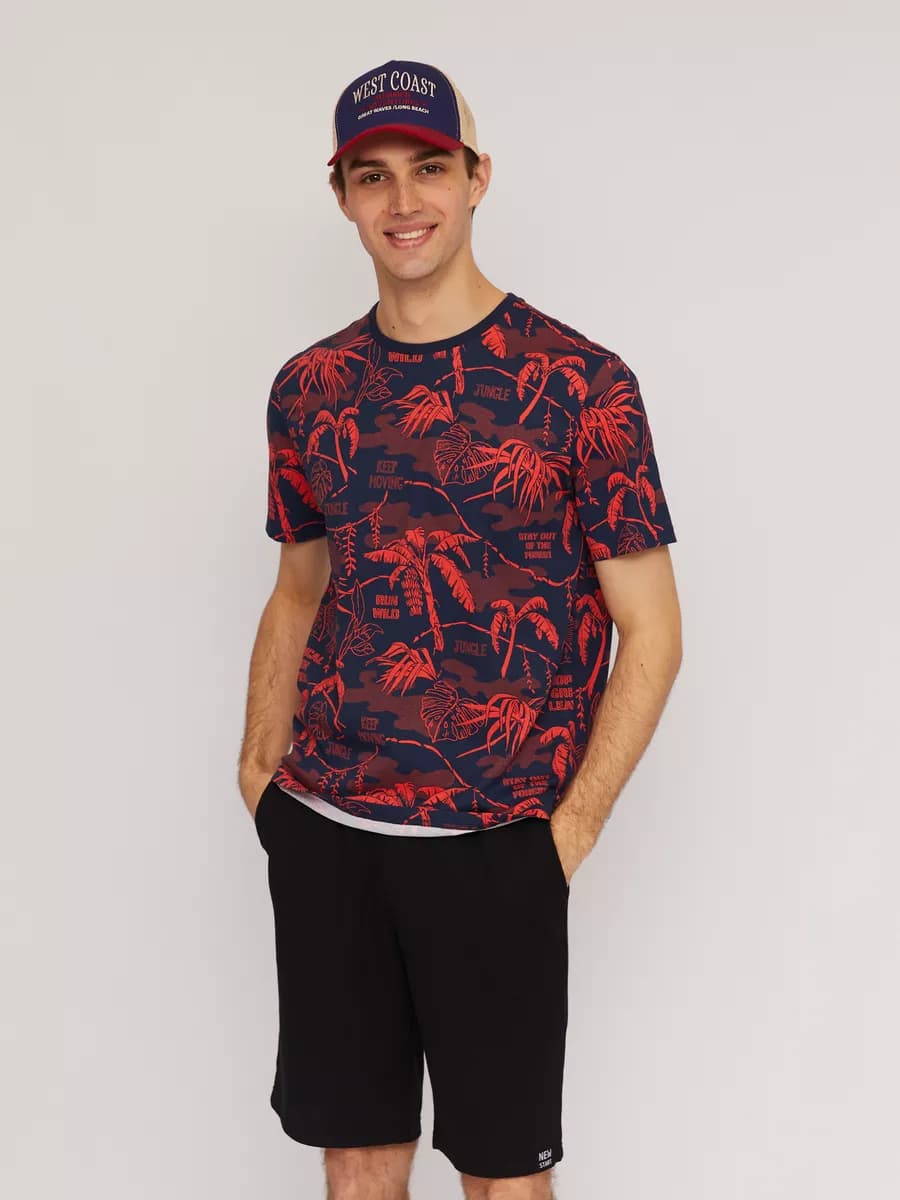 Мужская футболка из хлопка с принтом - фото 1