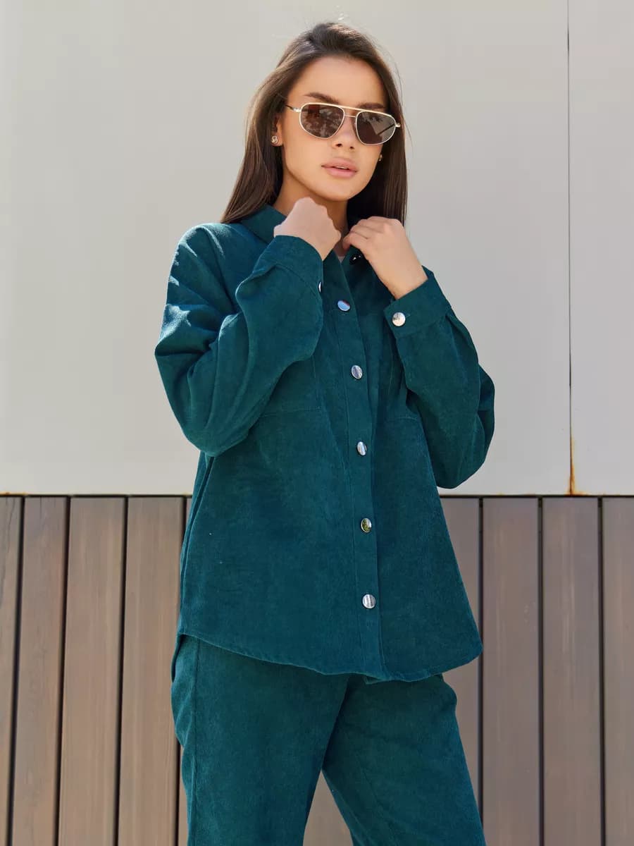 Костюм вельветовый с брюками и рубашкой оверсайз