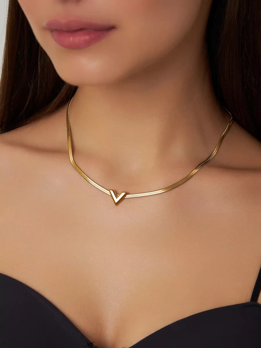 Подвеска на шею женская