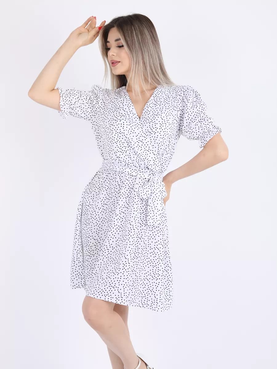 Платье летнее на запах и в горошек