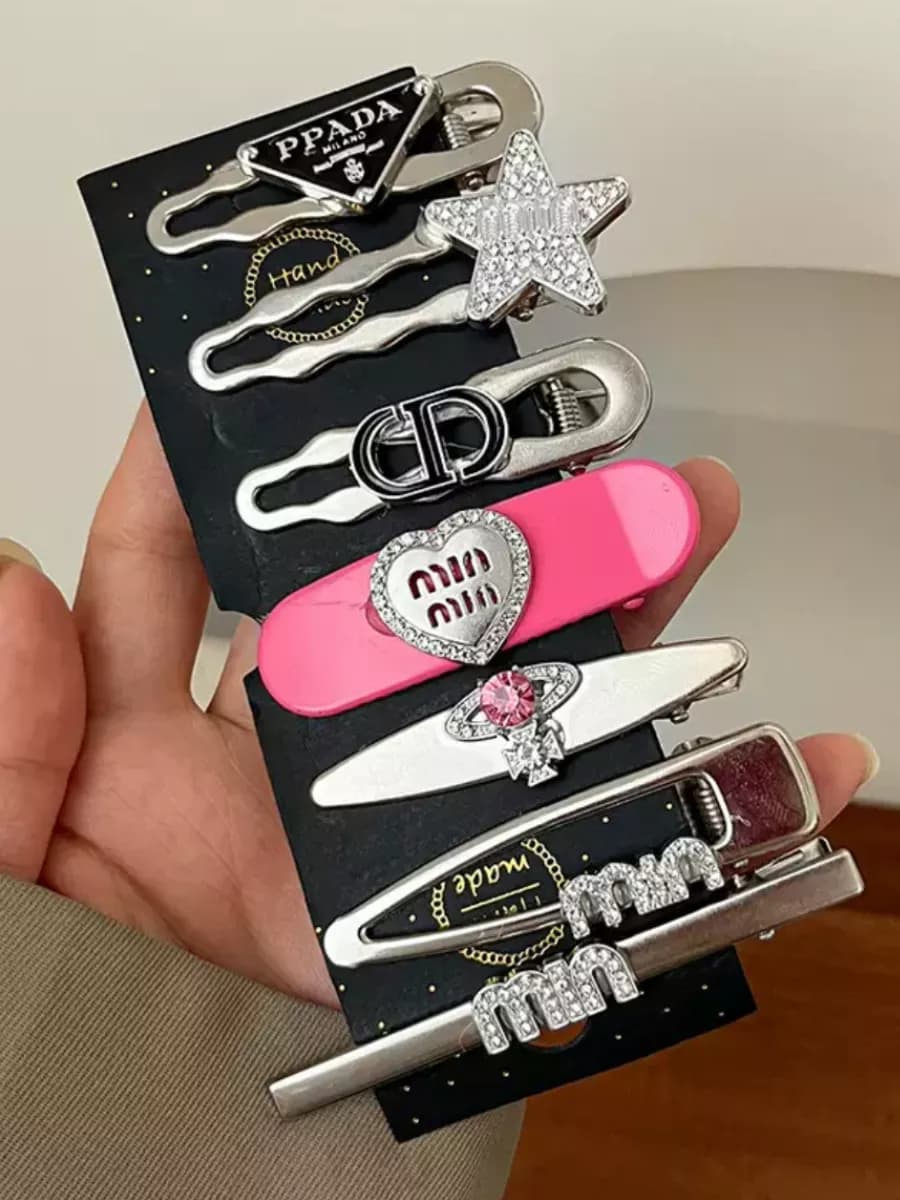 Заколки для волос