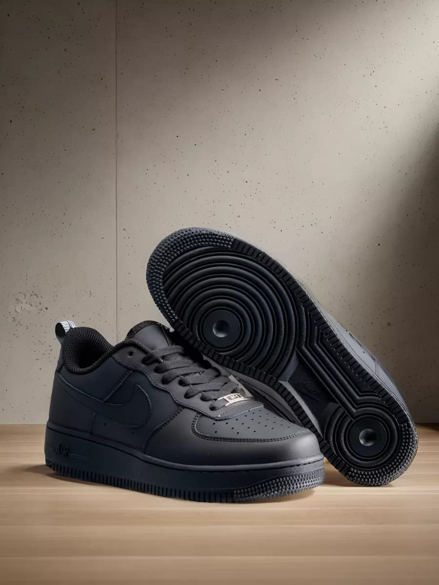 Кроссовки Air черные