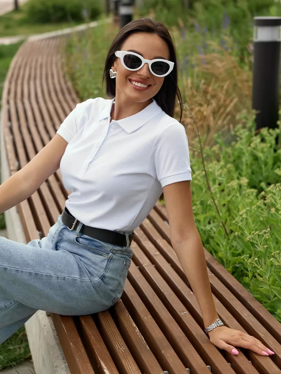 Футболка-поло базовая с воротником