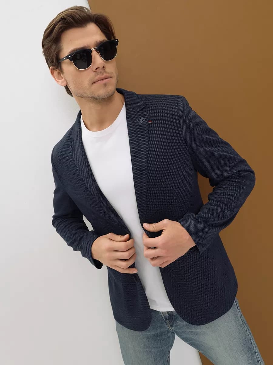 Пиджак трикотажный под джинсы модный, стильный и удобный - фото 1