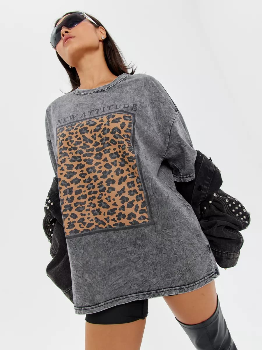 Футболка оверсайз с принтом леопард