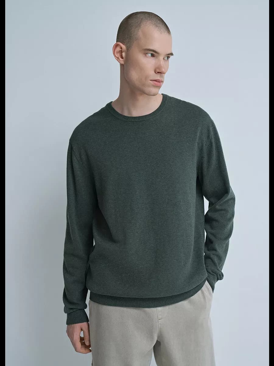 Хлопковый джемпер однотонный с округлым вырезом горловины