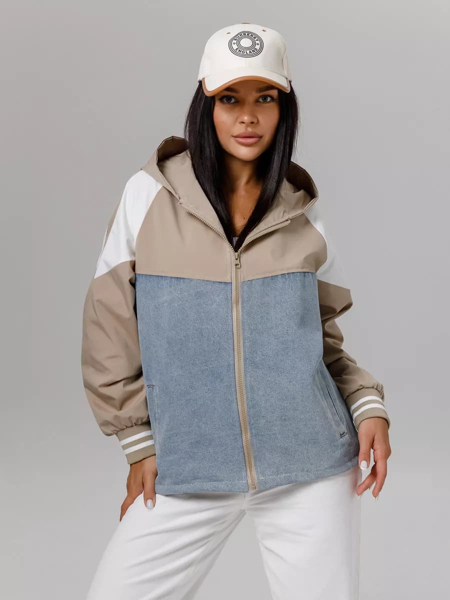 Ветровка осенняя с капюшоном